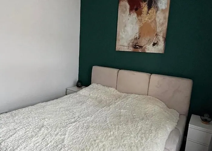 Apartamento Spacious 2-bedroom Near Center *