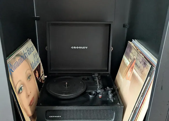 Apartamento Spacious 2-bedroom Near Center Berlín